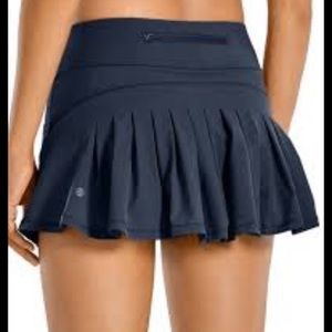 LULULEMON Circuit Breaker Navy Blue Skirt